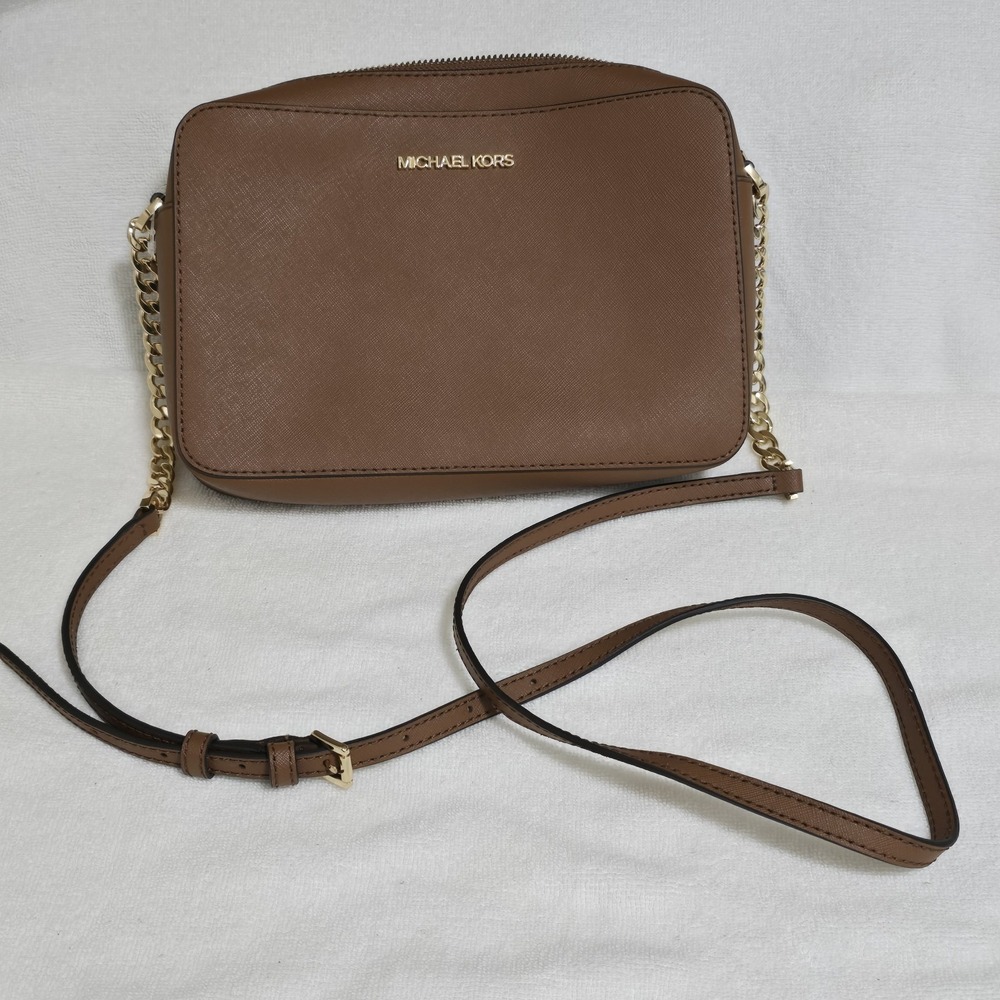 New Michael Kors Jet Set Travel Med Dome Brown Saffiano Leather Crossbody Purse